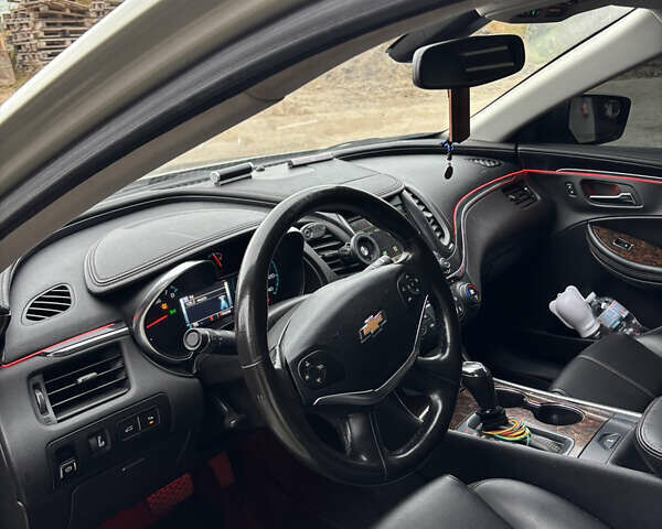 Шевроле Импала 2015 в Одессе на Automoto.ua Бежевый Шевроле Импала, объемом двигателя 2.5 л и пробегом 150 тыс. км за 12300 $, фото 12 на Automoto.ua