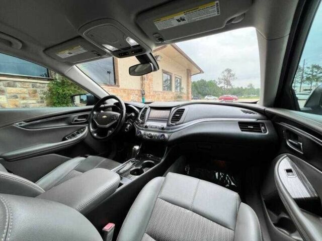 Черный Шевроле Импала, объемом двигателя 3.6 л и пробегом 47 тыс. км за 2000 $, фото 13 на Automoto.ua