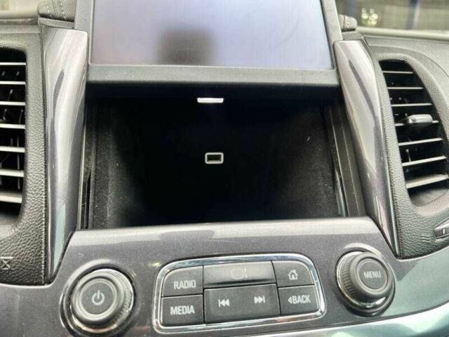 Черный Шевроле Импала, объемом двигателя 3.6 л и пробегом 47 тыс. км за 2000 $, фото 11 на Automoto.ua