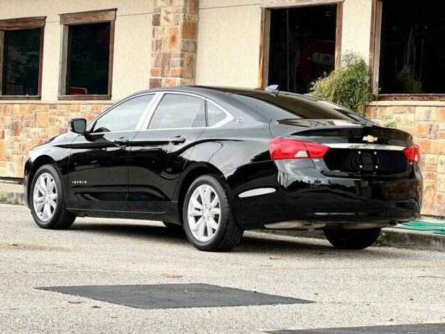 Черный Шевроле Импала, объемом двигателя 3.6 л и пробегом 47 тыс. км за 2000 $, фото 2 на Automoto.ua