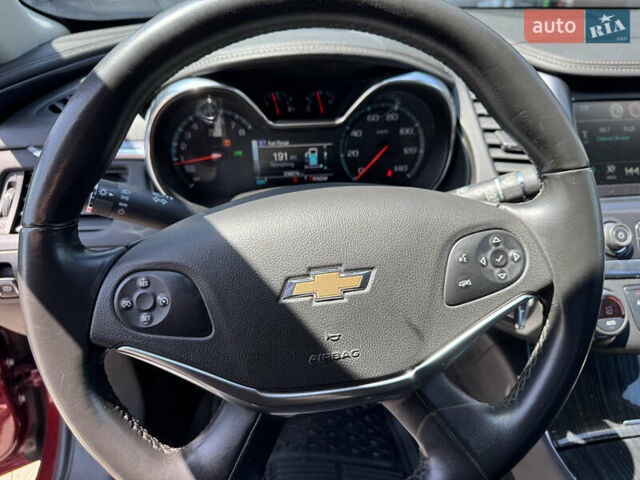 Червоний Шевроле Імпала, об'ємом двигуна 2.46 л та пробігом 240 тис. км за 10650 $, фото 9 на Automoto.ua