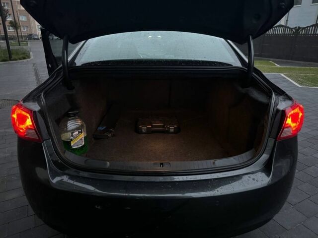 Серый Шевроле Импала, объемом двигателя 2.5 л и пробегом 188 тыс. км за 11000 $, фото 7 на Automoto.ua