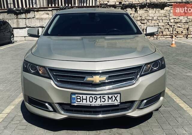 Серый Шевроле Импала, объемом двигателя 2.46 л и пробегом 172 тыс. км за 9000 $, фото 2 на Automoto.ua