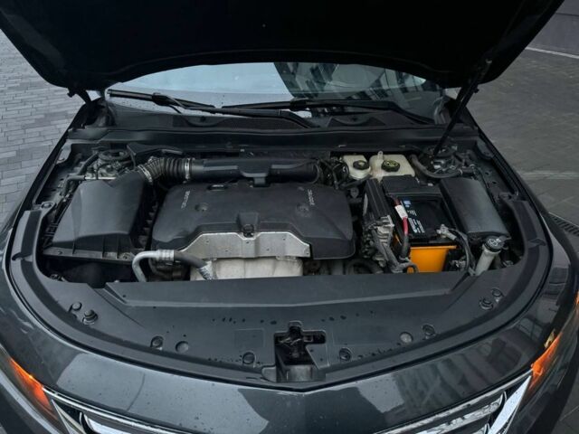 Серый Шевроле Импала, объемом двигателя 2.5 л и пробегом 188 тыс. км за 11000 $, фото 6 на Automoto.ua