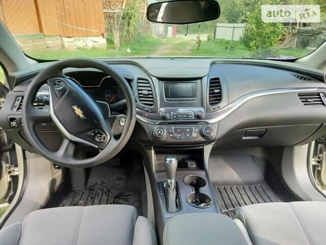 Серый Шевроле Импала, объемом двигателя 2.5 л и пробегом 82 тыс. км за 13000 $, фото 20 на Automoto.ua