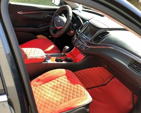 Серый Шевроле Импала, объемом двигателя 2.46 л и пробегом 93 тыс. км за 13000 $, фото 10 на Automoto.ua