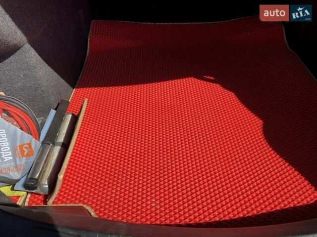 Серый Шевроле Импала, объемом двигателя 2.46 л и пробегом 93 тыс. км за 13000 $, фото 18 на Automoto.ua