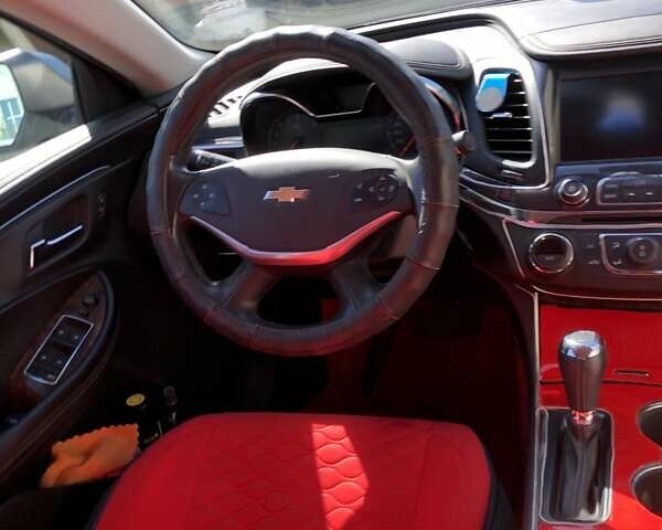 Серый Шевроле Импала, объемом двигателя 2.46 л и пробегом 93 тыс. км за 13000 $, фото 11 на Automoto.ua