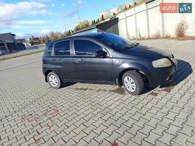 Черный Шевроле Калос, объемом двигателя 1.4 л и пробегом 221 тыс. км за 3300 $, фото 9 на Automoto.ua