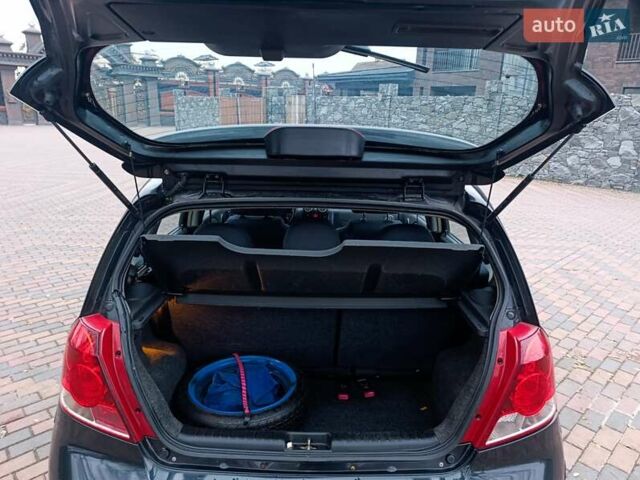 Черный Шевроле Калос, объемом двигателя 1.4 л и пробегом 167 тыс. км за 5299 $, фото 20 на Automoto.ua