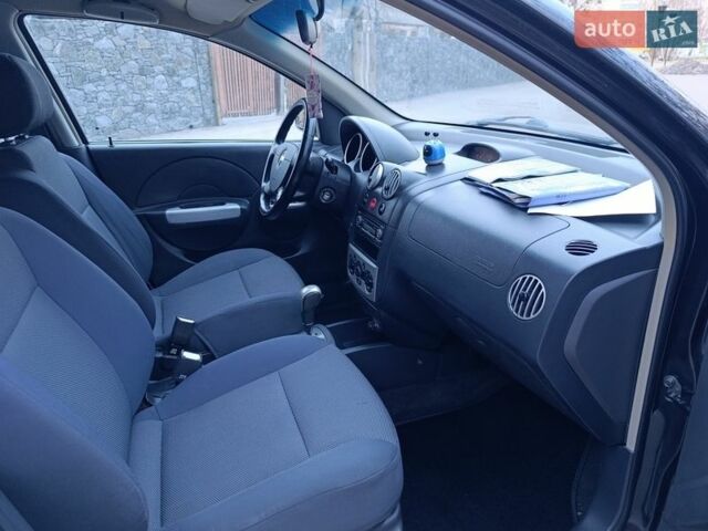 Черный Шевроле Калос, объемом двигателя 1.4 л и пробегом 167 тыс. км за 4999 $, фото 12 на Automoto.ua