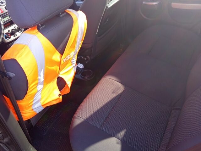 Черный Шевроле Калос, объемом двигателя 1.4 л и пробегом 220 тыс. км за 3300 $, фото 9 на Automoto.ua