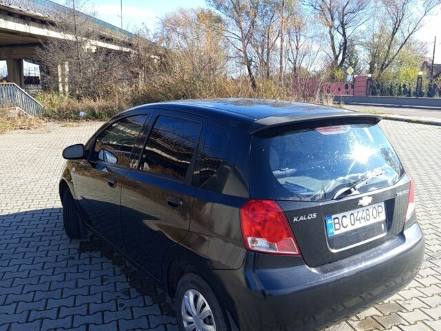 Черный Шевроле Калос, объемом двигателя 1.4 л и пробегом 220 тыс. км за 3300 $, фото 6 на Automoto.ua