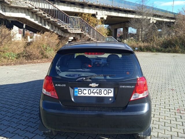 Черный Шевроле Калос, объемом двигателя 1.4 л и пробегом 220 тыс. км за 3300 $, фото 7 на Automoto.ua