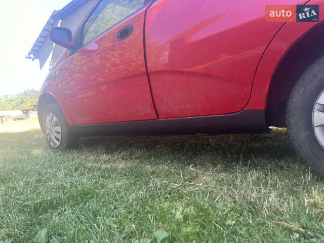 Червоний Шевроле Калос, об'ємом двигуна 1.2 л та пробігом 177 тис. км за 3159 $, фото 6 на Automoto.ua
