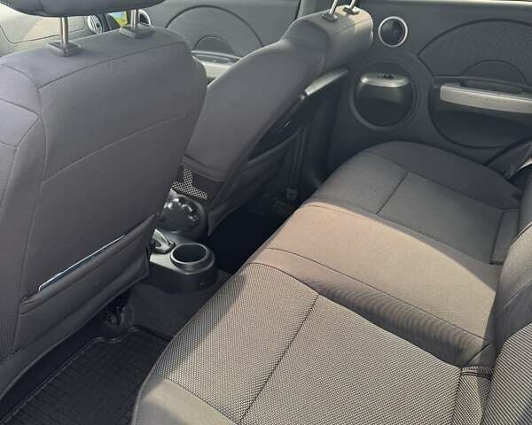 Червоний Шевроле Калос, об'ємом двигуна 1.4 л та пробігом 82 тис. км за 4200 $, фото 7 на Automoto.ua