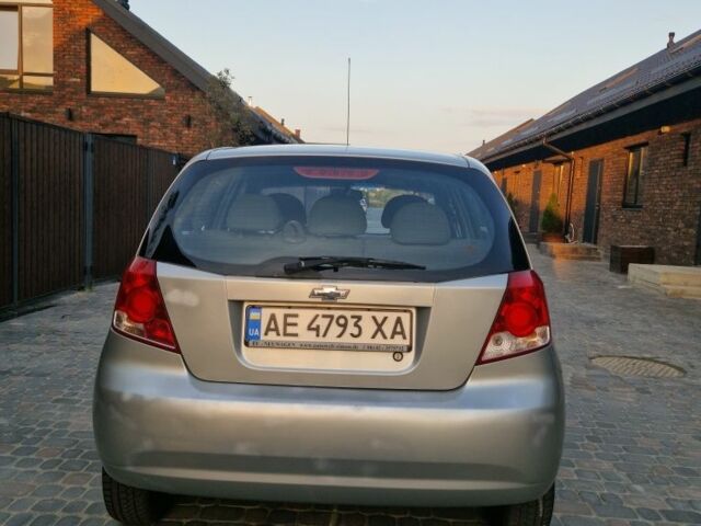 Серый Шевроле Калос, объемом двигателя 1.2 л и пробегом 200 тыс. км за 2700 $, фото 1 на Automoto.ua