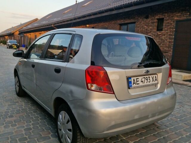 Серый Шевроле Калос, объемом двигателя 1.2 л и пробегом 200 тыс. км за 2700 $, фото 3 на Automoto.ua