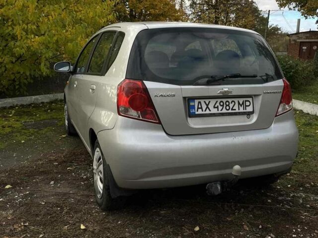 Серый Шевроле Калос, объемом двигателя 1.4 л и пробегом 330 тыс. км за 3750 $, фото 3 на Automoto.ua