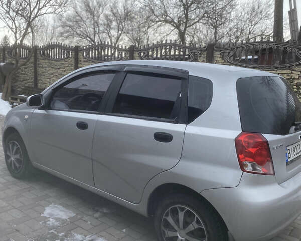 Серый Шевроле Калос, объемом двигателя 1.2 л и пробегом 210 тыс. км за 3100 $, фото 1 на Automoto.ua