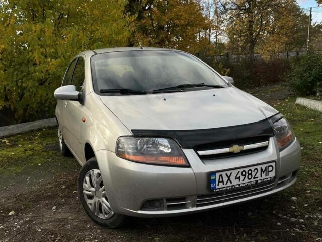 Серый Шевроле Калос, объемом двигателя 1.4 л и пробегом 330 тыс. км за 3750 $, фото 2 на Automoto.ua