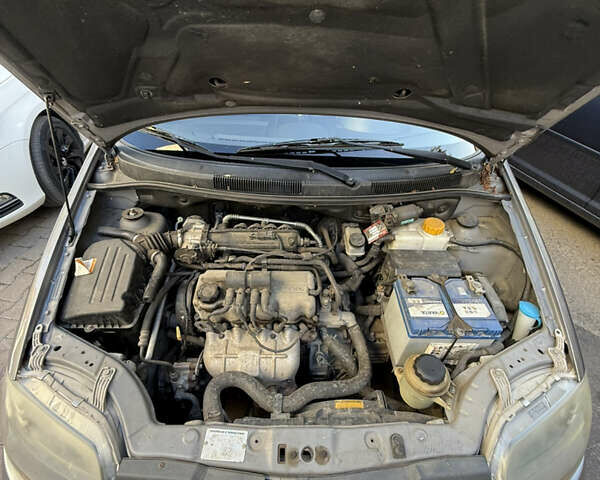 Шевроле Калос 2007 в Луцке на Automoto.ua Серый Шевроле Калос, объемом двигателя 1.2 л и пробегом 66 тыс. км за 4100 $, фото 13 на Automoto.ua