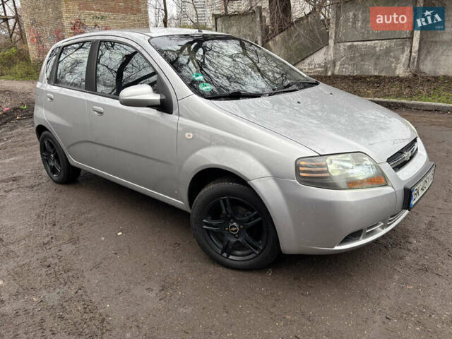 Серый Шевроле Калос, объемом двигателя 1.2 л и пробегом 240 тыс. км за 3300 $, фото 1 на Automoto.ua