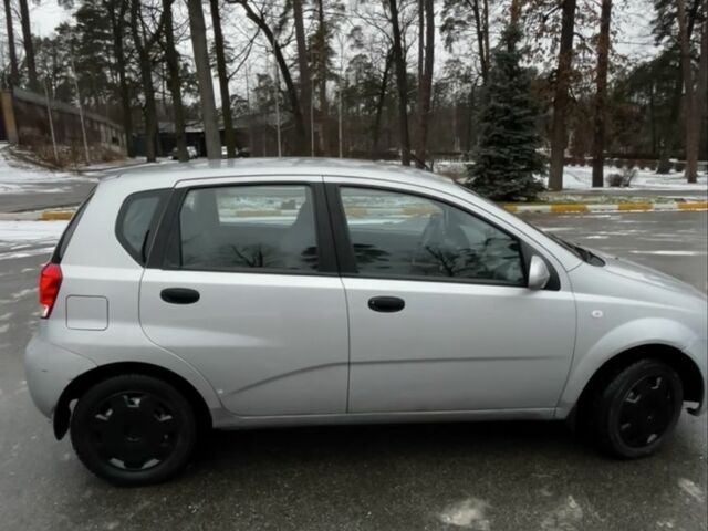 Сірий Шевроле Калос, об'ємом двигуна 1.5 л та пробігом 275 тис. км за 2200 $, фото 3 на Automoto.ua