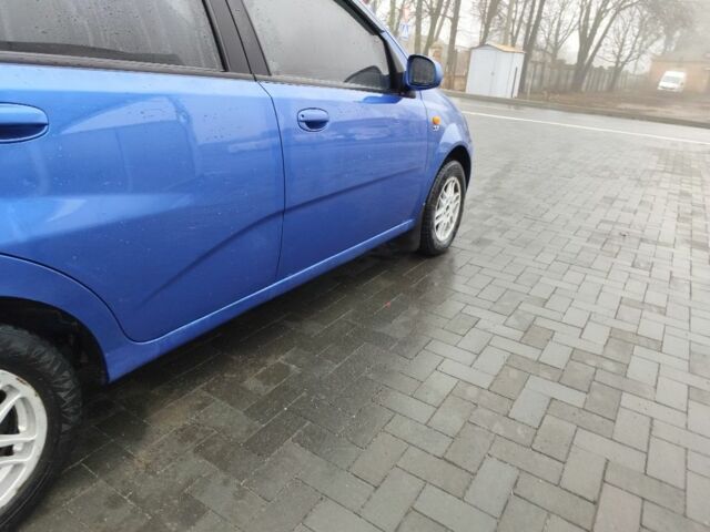 Синій Шевроле Калос, об'ємом двигуна 1.4 л та пробігом 300 тис. км за 3250 $, фото 13 на Automoto.ua