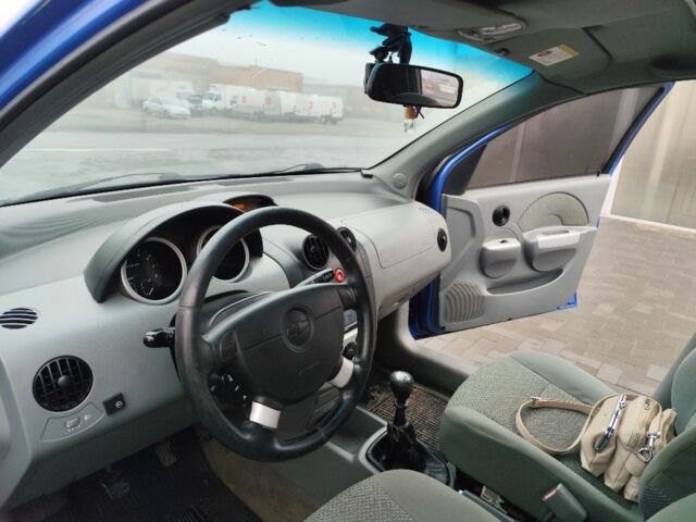 Синій Шевроле Калос, об'ємом двигуна 1.4 л та пробігом 300 тис. км за 3250 $, фото 15 на Automoto.ua