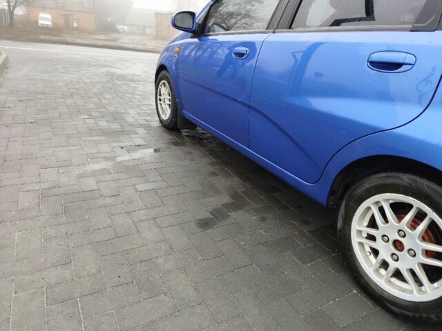 Синій Шевроле Калос, об'ємом двигуна 1.4 л та пробігом 300 тис. км за 3250 $, фото 12 на Automoto.ua