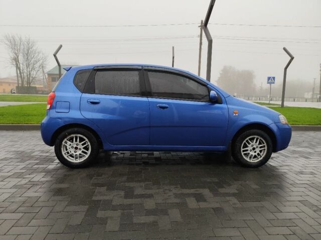 Синій Шевроле Калос, об'ємом двигуна 1.4 л та пробігом 300 тис. км за 3250 $, фото 5 на Automoto.ua