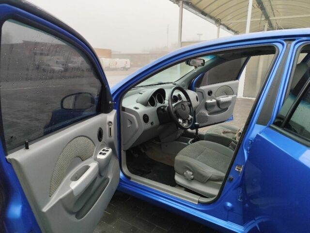 Синій Шевроле Калос, об'ємом двигуна 1.4 л та пробігом 300 тис. км за 3250 $, фото 16 на Automoto.ua