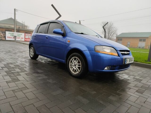 Синій Шевроле Калос, об'ємом двигуна 1.4 л та пробігом 300 тис. км за 3250 $, фото 1 на Automoto.ua