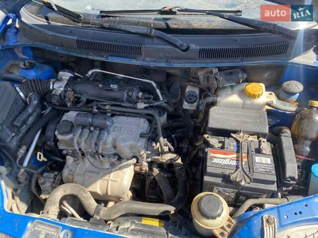 Синій Шевроле Калос, об'ємом двигуна 1.1 л та пробігом 126 тис. км за 3400 $, фото 4 на Automoto.ua