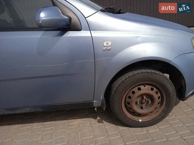 Синій Шевроле Калос, об'ємом двигуна 1.5 л та пробігом 180 тис. км за 1900 $, фото 18 на Automoto.ua