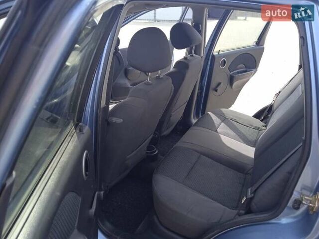 Синій Шевроле Калос, об'ємом двигуна 1.5 л та пробігом 180 тис. км за 1900 $, фото 9 на Automoto.ua