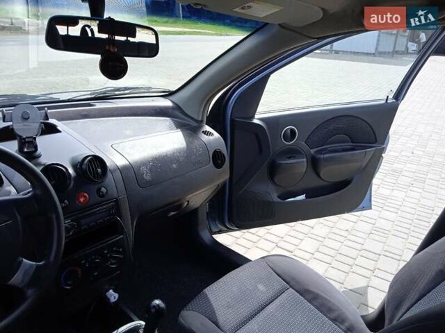Синій Шевроле Калос, об'ємом двигуна 1.5 л та пробігом 180 тис. км за 1900 $, фото 8 на Automoto.ua