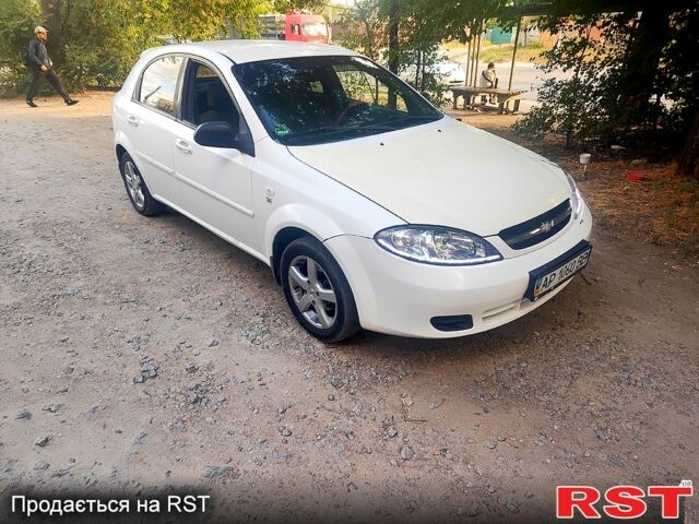 Білий Шевроле Лачетті, об'ємом двигуна 1.6 л та пробігом 325 тис. км за 3500 $, фото 4 на Automoto.ua