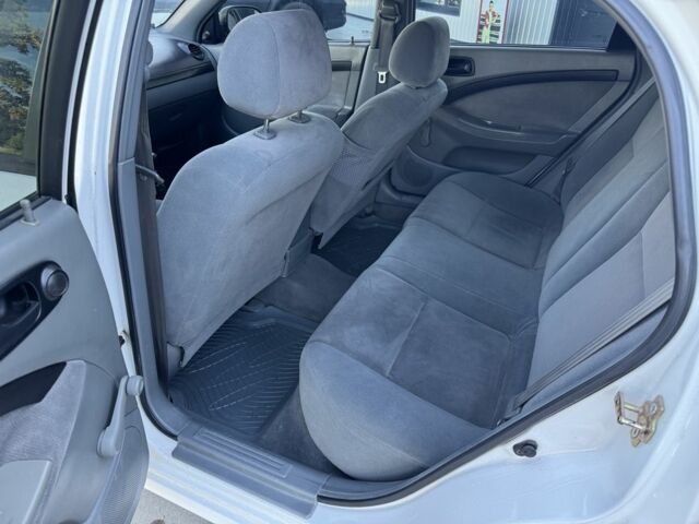 Белый Шевроле Лачетти, объемом двигателя 1.6 л и пробегом 290 тыс. км за 3800 $, фото 11 на Automoto.ua