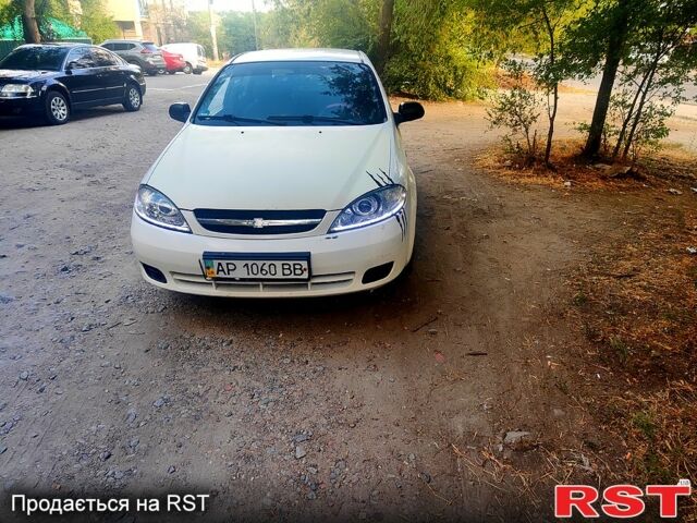 Білий Шевроле Лачетті, об'ємом двигуна 1.6 л та пробігом 325 тис. км за 3500 $, фото 1 на Automoto.ua