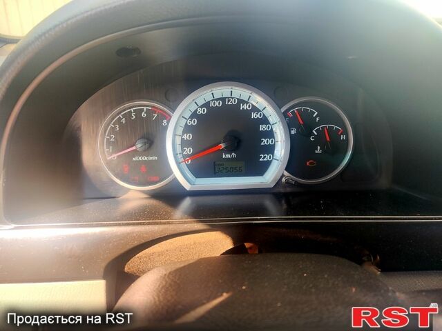 Білий Шевроле Лачетті, об'ємом двигуна 1.6 л та пробігом 325 тис. км за 3500 $, фото 6 на Automoto.ua