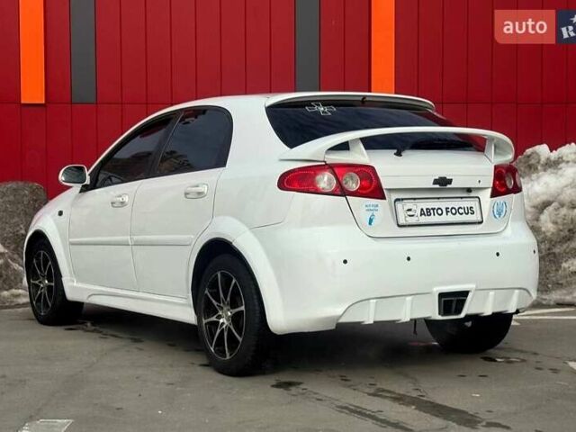 Білий Шевроле Лачетті, об'ємом двигуна 1.8 л та пробігом 116 тис. км за 5490 $, фото 4 на Automoto.ua