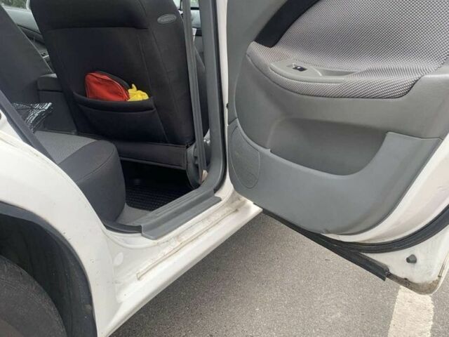 Білий Шевроле Лачетті, об'ємом двигуна 1.8 л та пробігом 206 тис. км за 4200 $, фото 10 на Automoto.ua