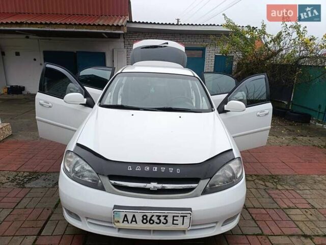 Білий Шевроле Лачетті, об'ємом двигуна 1.8 л та пробігом 173 тис. км за 4500 $, фото 15 на Automoto.ua