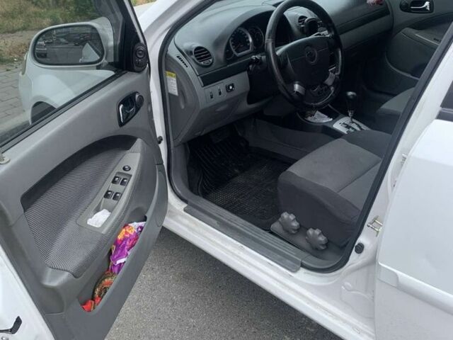 Білий Шевроле Лачетті, об'ємом двигуна 1.8 л та пробігом 206 тис. км за 4200 $, фото 6 на Automoto.ua