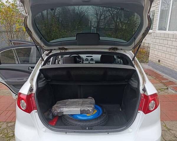 Білий Шевроле Лачетті, об'ємом двигуна 1.8 л та пробігом 173 тис. км за 4500 $, фото 6 на Automoto.ua