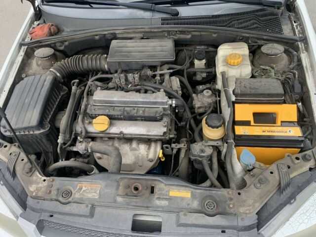 Білий Шевроле Лачетті, об'ємом двигуна 1.8 л та пробігом 206 тис. км за 4200 $, фото 13 на Automoto.ua