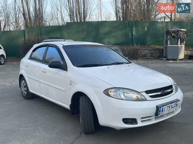 Білий Шевроле Лачетті, об'ємом двигуна 1.6 л та пробігом 160 тис. км за 3400 $, фото 1 на Automoto.ua