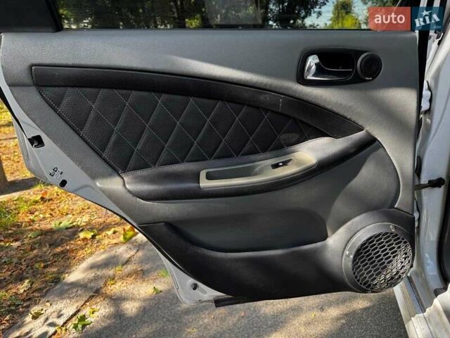 Білий Шевроле Лачетті, об'ємом двигуна 1.8 л та пробігом 112 тис. км за 5290 $, фото 20 на Automoto.ua